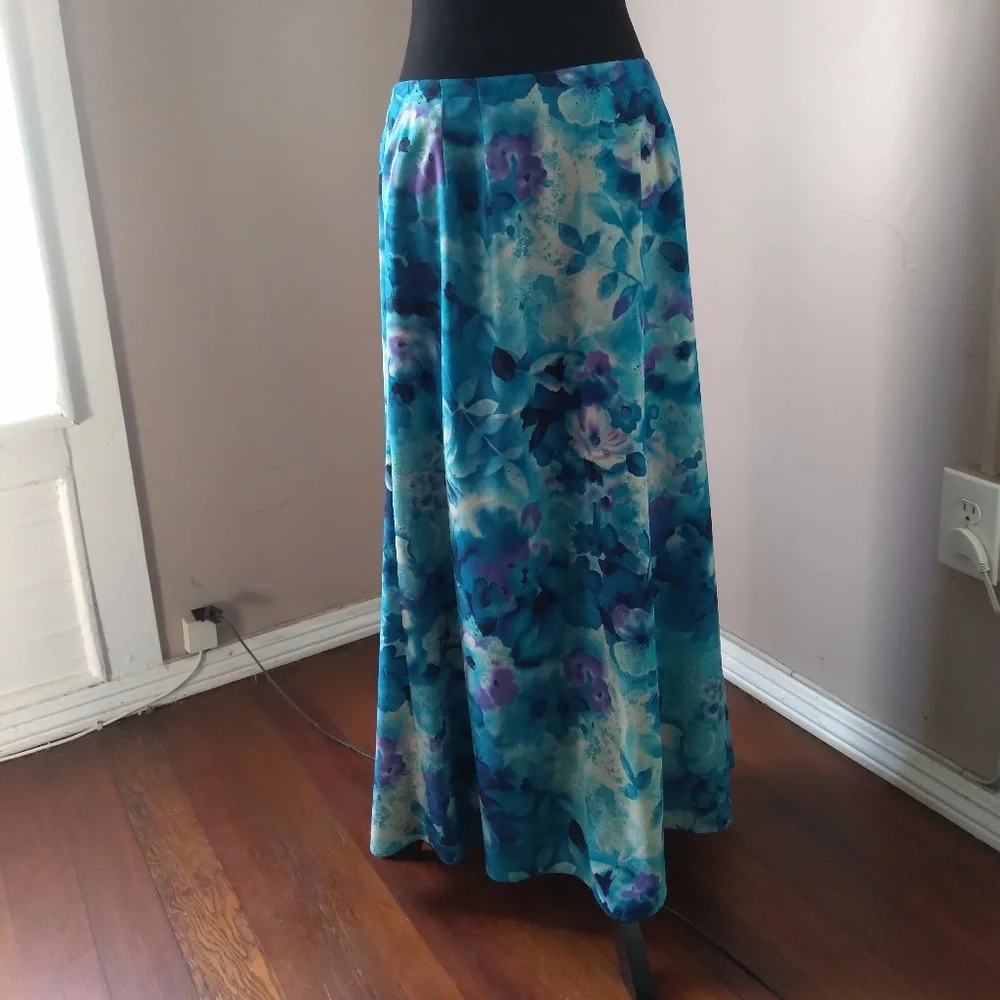 Floral Teal Maxi Skirt - Women - Picture 1 of 5